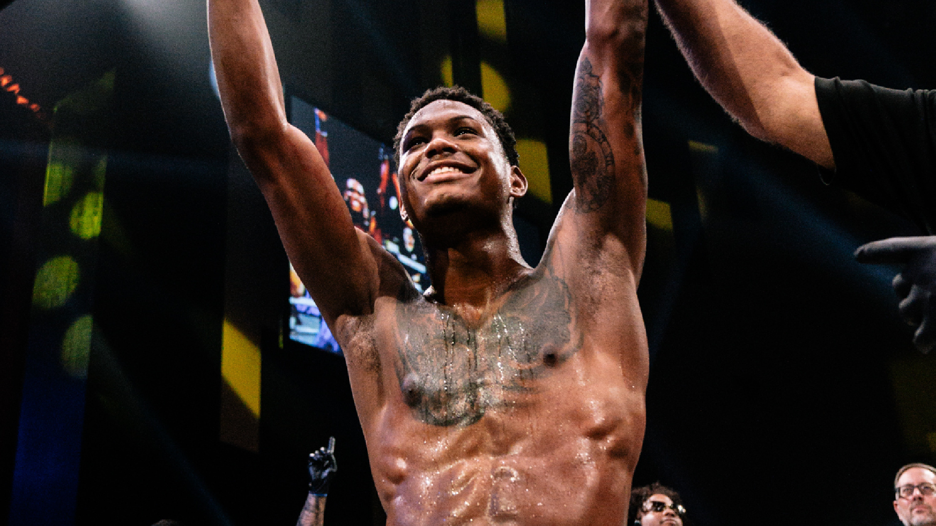 The unbeaten Broward County, FL product goes for his 6th straight KO in the Main Event